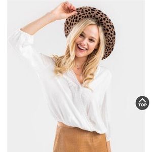 NWT Francesca’s Destiny Swiss Dot Wrap Blouse S